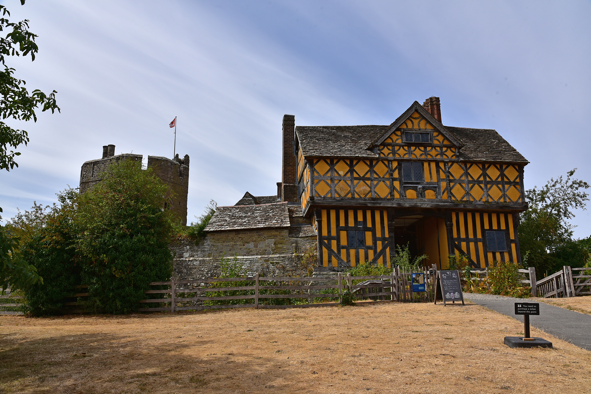 Stokesay Castle